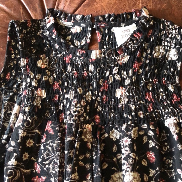 Black Floral Tank - Picture 2 of 7